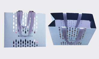 壹級(jí)卡手提袋,燙銀,鍛帶